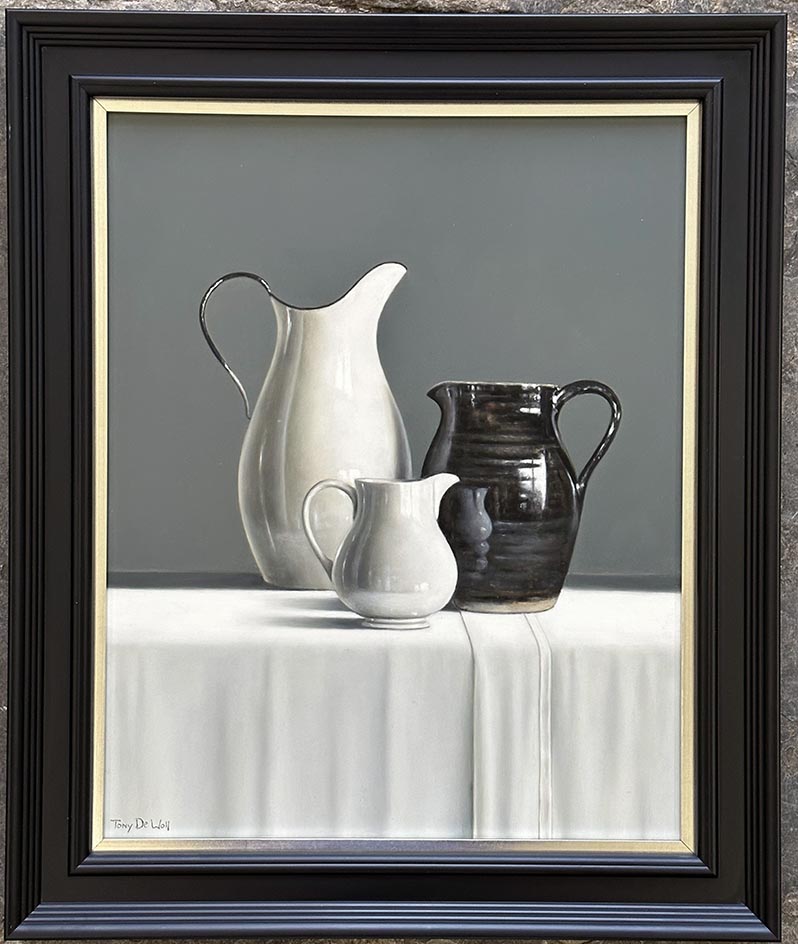Tony  De Wolf Black & White Earthenware